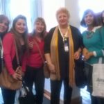 Alicia Cillo junto a colegas del Hospital de Azul