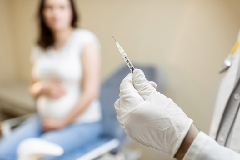 Vacunas que debes aplicarte durante el embarazo