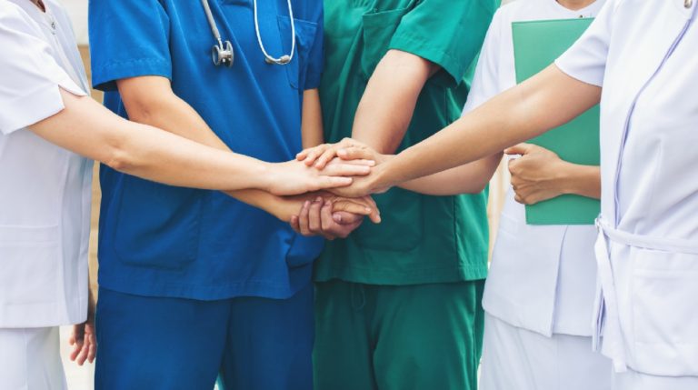 Día de la Sanidad: homenaje a quienes cuidan la vida con vocación y compromiso