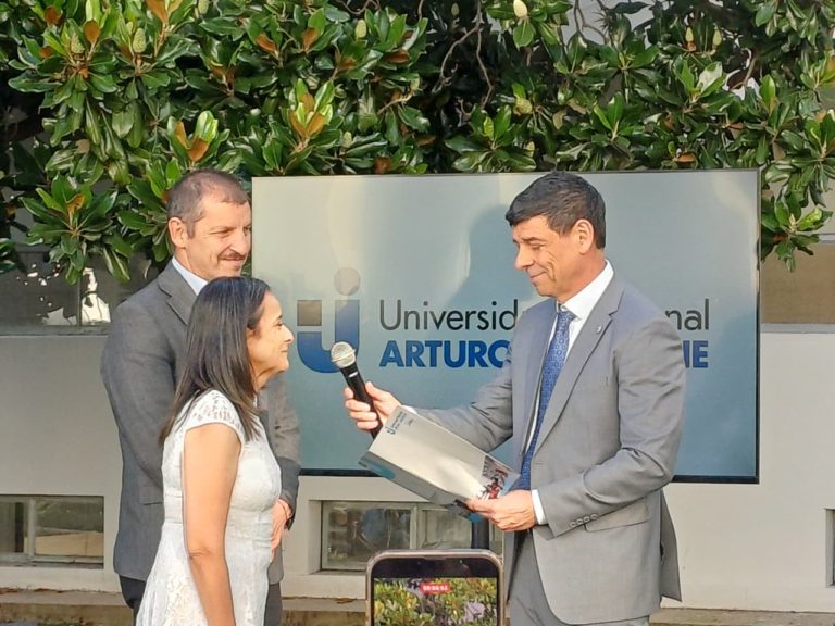 La Licenciada en Obstetricia Verónica Rodal asumió como Vicedirectora del Instituto de Ciencias de la Salud de la UNAJ