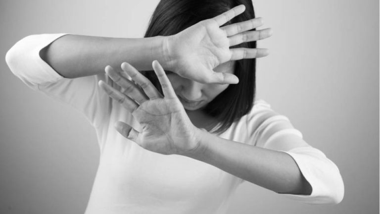 8M: ¿Cómo debe actuar una obstétrica/o o lic. en Obstetricia frente a las violencias por razones de género?